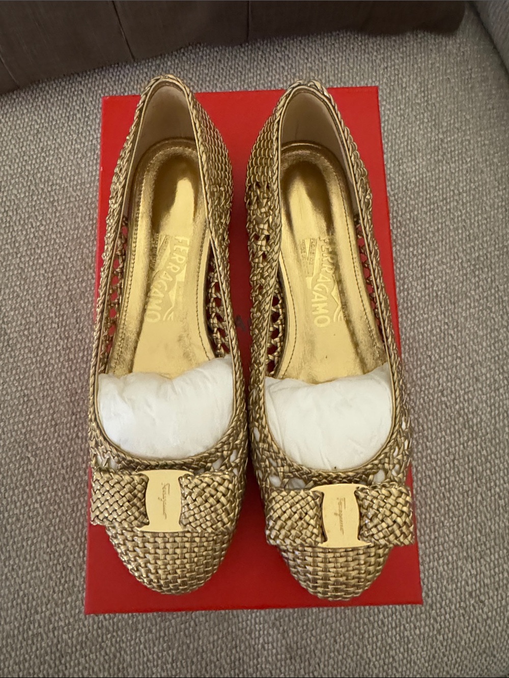 Brand New Salvatore Ferragamo Gold Woven Varina Bow Ballet Flats - Picture 3 of 7